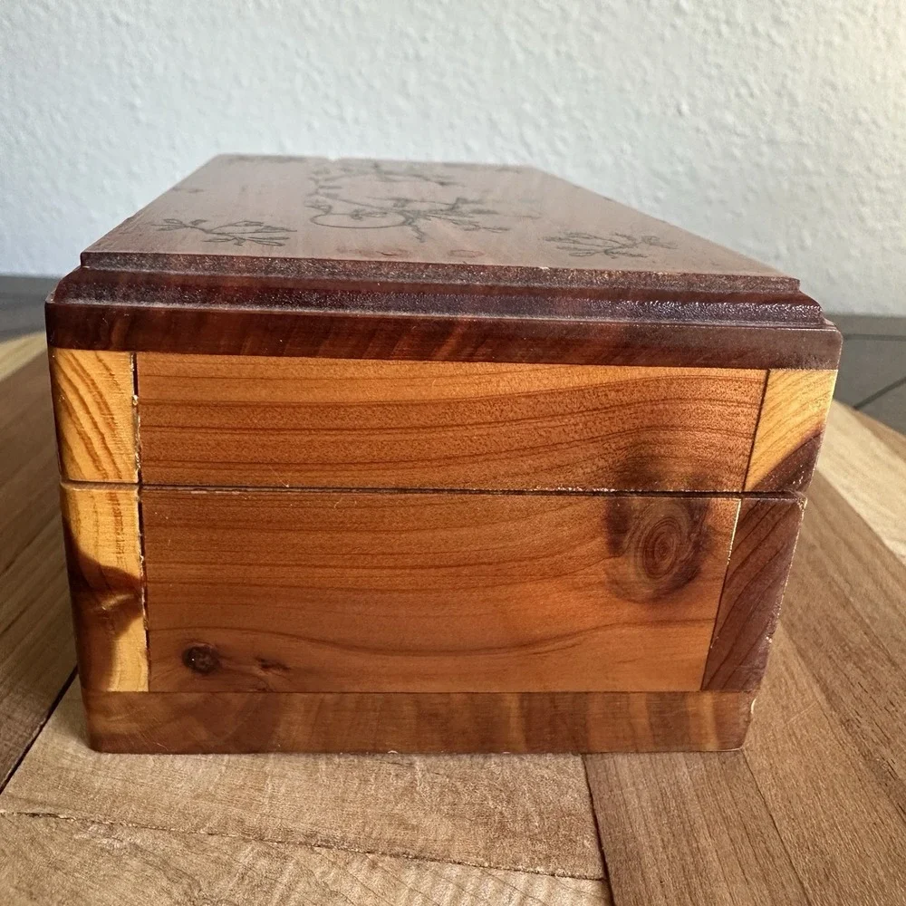 Vintage USA Artisan Cedar Trinket Jewelry Box 5x3 Inch Handcrafted Floral Design